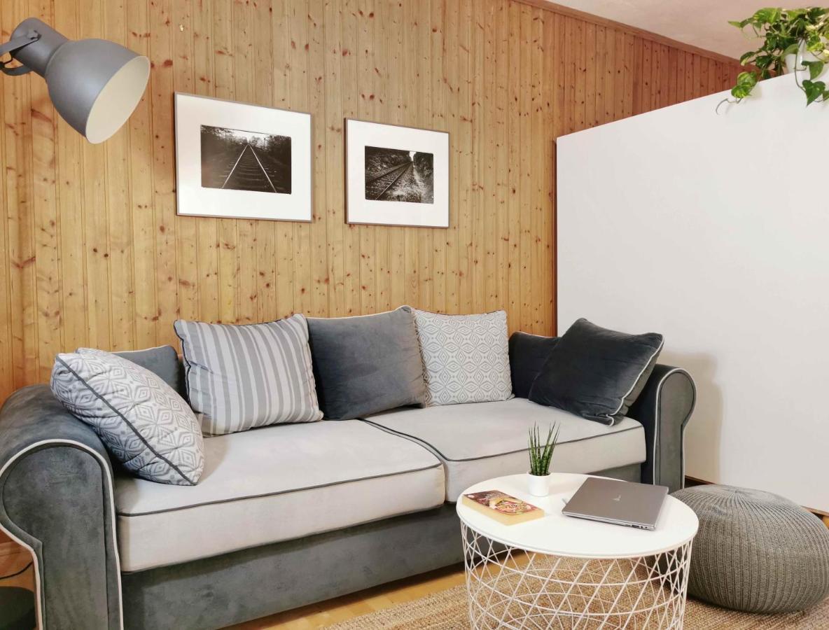 Ferienwohnung Himmelberg 80M2 In Der Altstadt Und Toll Fuer Familien Клагенфурт Екстериор снимка